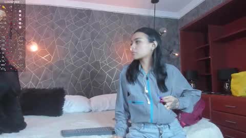 LEIGH ANGELS online show from 02/25/26, 03:16