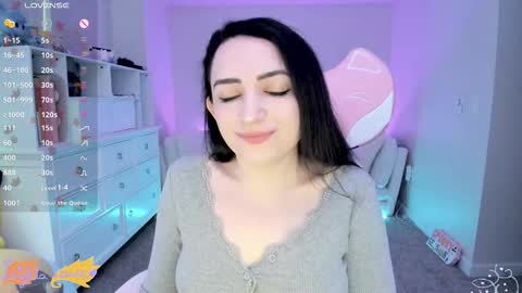 Leighla online show from 10/10/25, 12:31