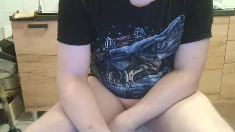 Snapshot of leila472952 chatting on 02/08/26, 09:40 Sergey online show from 02/08/26, 09:40