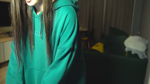 Leila online show from 12/10/24, 02:06