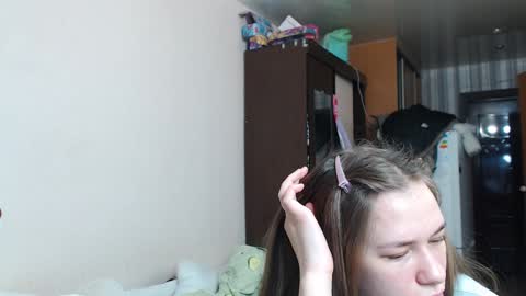 leila_bambi online show from 12/31/24, 01:04