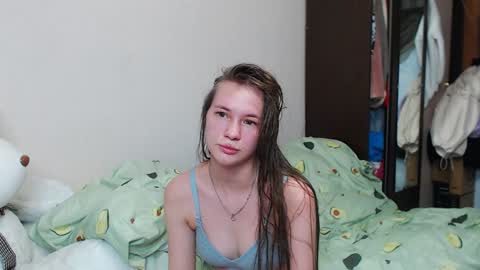 Snapshot of leila_bambi_ chatting on 01/19/25, 11:21 leila_bambi_ online show from 01/19/25, 11:21