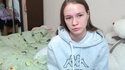 Snapshot of leila_bambi_ chatting on 01/21/25, 03:37 leila_bambi_ online show from 01/21/25, 03:37