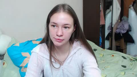 Snapshot of leila_bambi_ chatting on 01/21/25, 10:30 leila_bambi_ online show from 01/21/25, 10:30