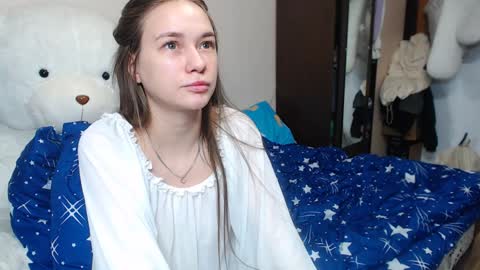 Snapshot of leila_bambi_ chatting on 01/28/25, 12:26 leila_bambi_ online show from 01/28/25, 12:26