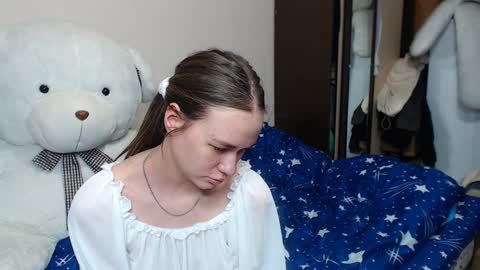 Snapshot of leila_bambi_ chatting on 01/28/25, 07:43 leila_bambi_ online show from 01/28/25, 07:43