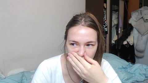 Snapshot of leila_bambi_ chatting on 02/04/25, 08:35 leila_bambi_ online show from 02/04/25, 08:35