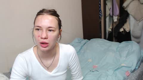 Snapshot of leila_bambi_ chatting on 02/06/25, 10:26 leila_bambi_ online show from 02/06/25, 10:26