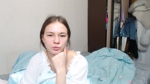 Snapshot of leila_bambi_ chatting on 02/11/25, 06:11 leila_bambi_ online show from 02/11/25, 06:11