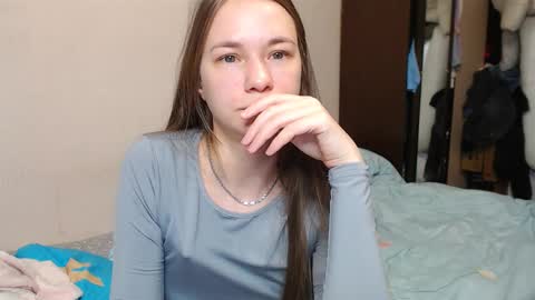 Snapshot of leila_bambi_ chatting on 02/17/25, 03:58 leila_bambi_ online show from 02/17/25, 03:58