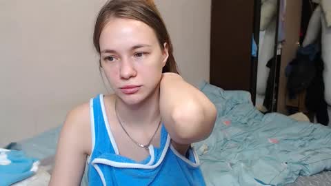 Snapshot of leila_bambi_ chatting on 02/18/25, 11:08 leila_bambi_ online show from 02/18/25, 11:08