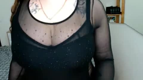 Leila online show from 11/16/25, 07:36