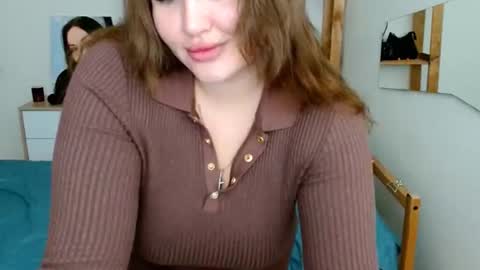 Snapshot of leila_beayte_ chatting on 07/06/26, 04:53 Leila online show from 07/06/26, 04:53