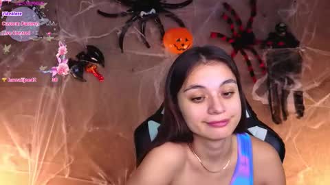 Snapshot of leila_cherry chatting on 10/24/25, 03:47 Leila online show from 10/24/25, 03:47