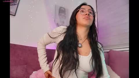 Leila online show from 09/23/25, 03:04