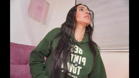 Leila online show from 11/16/25, 01:39