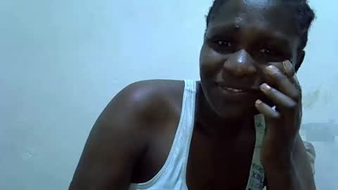 Snapshot of leilacuty13 chatting on 10/03/25, 06:43 leilacuty13 online show from 10/03/25, 06:43