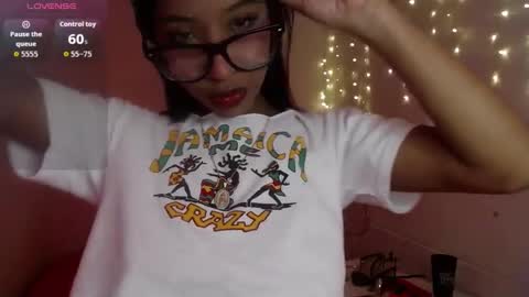 leilaebony_ online show from 09/17/25, 12:40