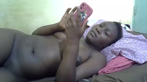 Snapshot of leilah_cute19 chatting on 03/31/26, 05:30 leilah_cute19 online show from 03/31/26, 05:30