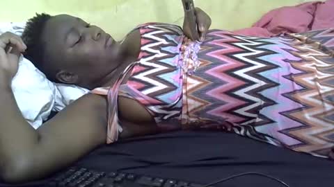 Snapshot of leilah_cute19 chatting on 04/20/26, 06:16 leilah_cute19 online show from 04/20/26, 06:16