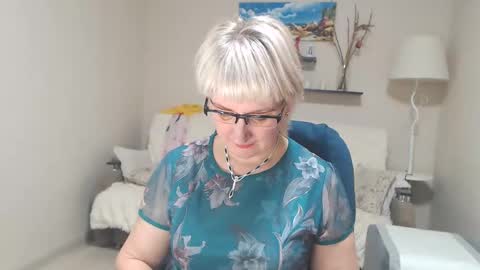 Leila Kinky online show from 12/04/24, 12:03