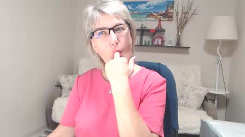 Leila Kinky online show from 10/28/25, 03:10