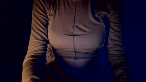 Snapshot of leilameow97 chatting on 09/28/25, 10:48 LeilaMeow97 online show from 09/28/25, 10:48