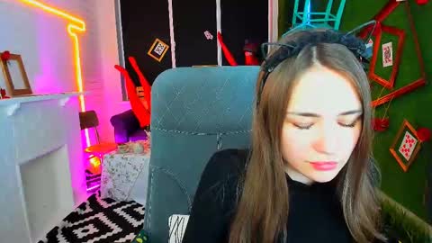 Snapshot of leilarai chatting on 01/23/25, 01:56 Leila Rai online show from 01/23/25, 01:56