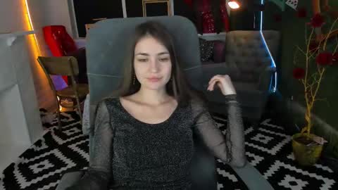 Snapshot of leilarai chatting on 02/06/25, 04:25 Leila Rai online show from 02/06/25, 04:25