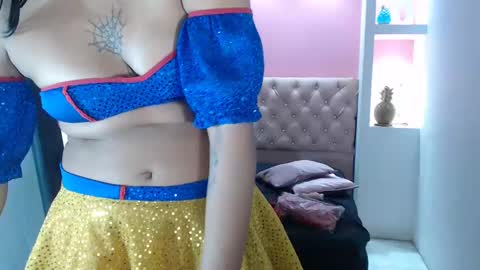 Snapshot of leilasweetxx chatting on 01/19/25, 06:31 Mar online show from 01/19/25, 06:31