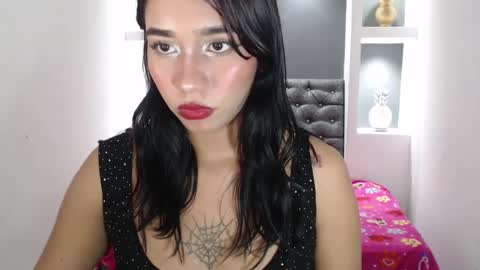 Snapshot of leilasweetxx chatting on 01/30/25, 08:01 Mar online show from 01/30/25, 08:01