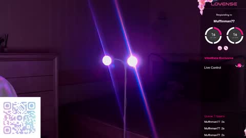 Leila online show from 10/26/25, 12:49