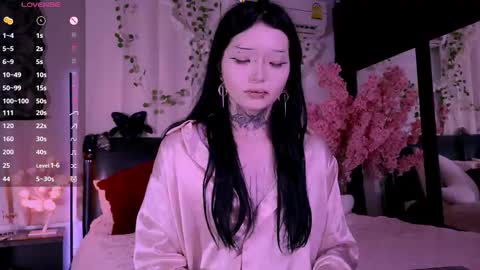 Snapshot of lein_bone chatting on 11/10/25, 12:20 Lein online show from 11/10/25, 12:20