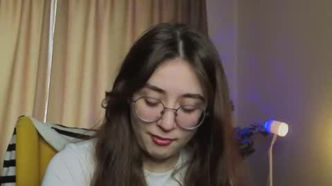 Luna online show from 09/28/25, 06:19