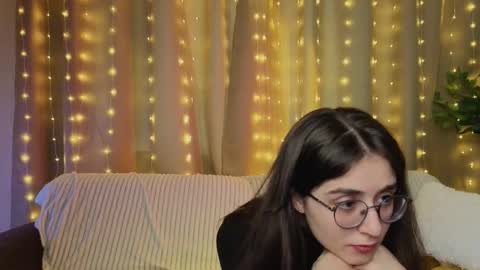 Luna online show from 10/06/25, 01:08