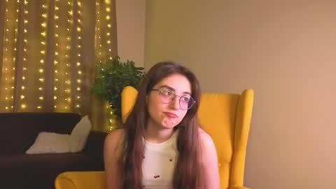 Luna online show from 10/23/25, 07:12