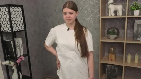Amelia online show from 05/13/26, 03:42
