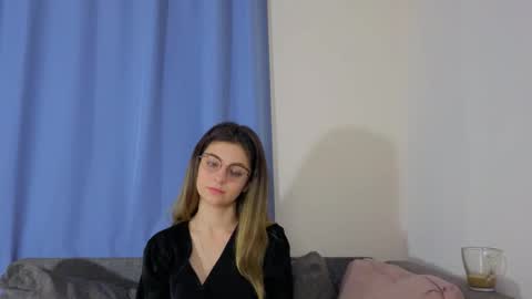 Alexandria online show from 12/04/25, 09:34