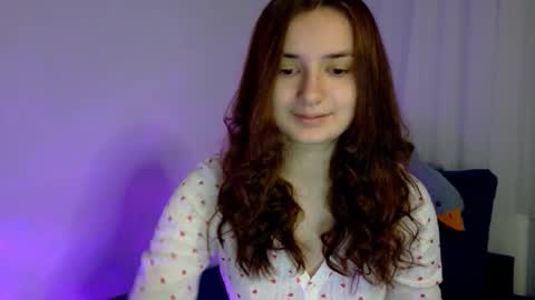 Snapshot of lelia_vibe chatting on 10/13/25, 02:17 Lelia online show from 10/13/25, 02:17
