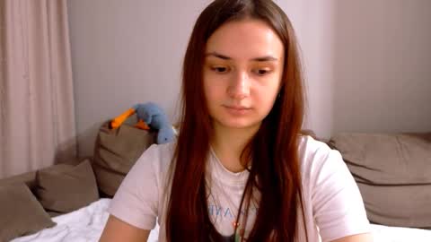 Snapshot of lelia_vibe chatting on 12/17/25, 09:21 Lelia online show from 12/17/25, 09:21