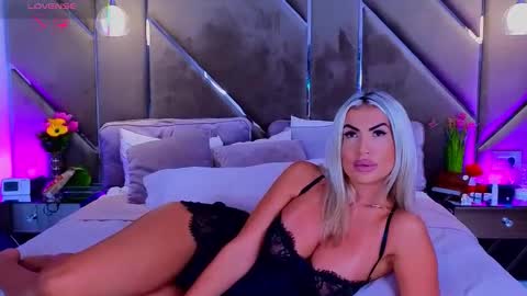 Carlaa online show from 09/10/25, 03:34