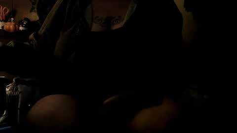 Snapshot of leluluvsyou chatting on 03/06/25, 09:14 Lelu Fallas online show from 03/06/25, 09:14