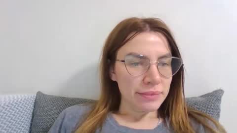 lena6122000 online show from 10/09/25, 10:13