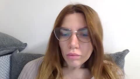 lena6122000 online show from 10/19/25, 10:05