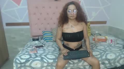 lena_lawson online show from 12/10/24, 07:58