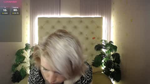 Lena online show from 01/06/25, 10:13