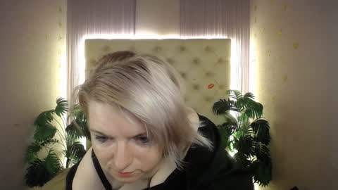 Lena online show from 01/07/25, 04:08