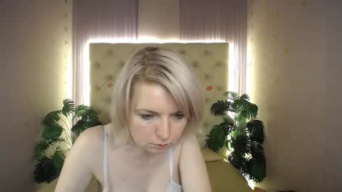 Lena online show from 01/08/25, 07:03