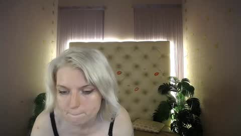 Lena online show from 01/29/25, 11:51