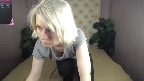 Lena online show from 02/06/25, 02:04